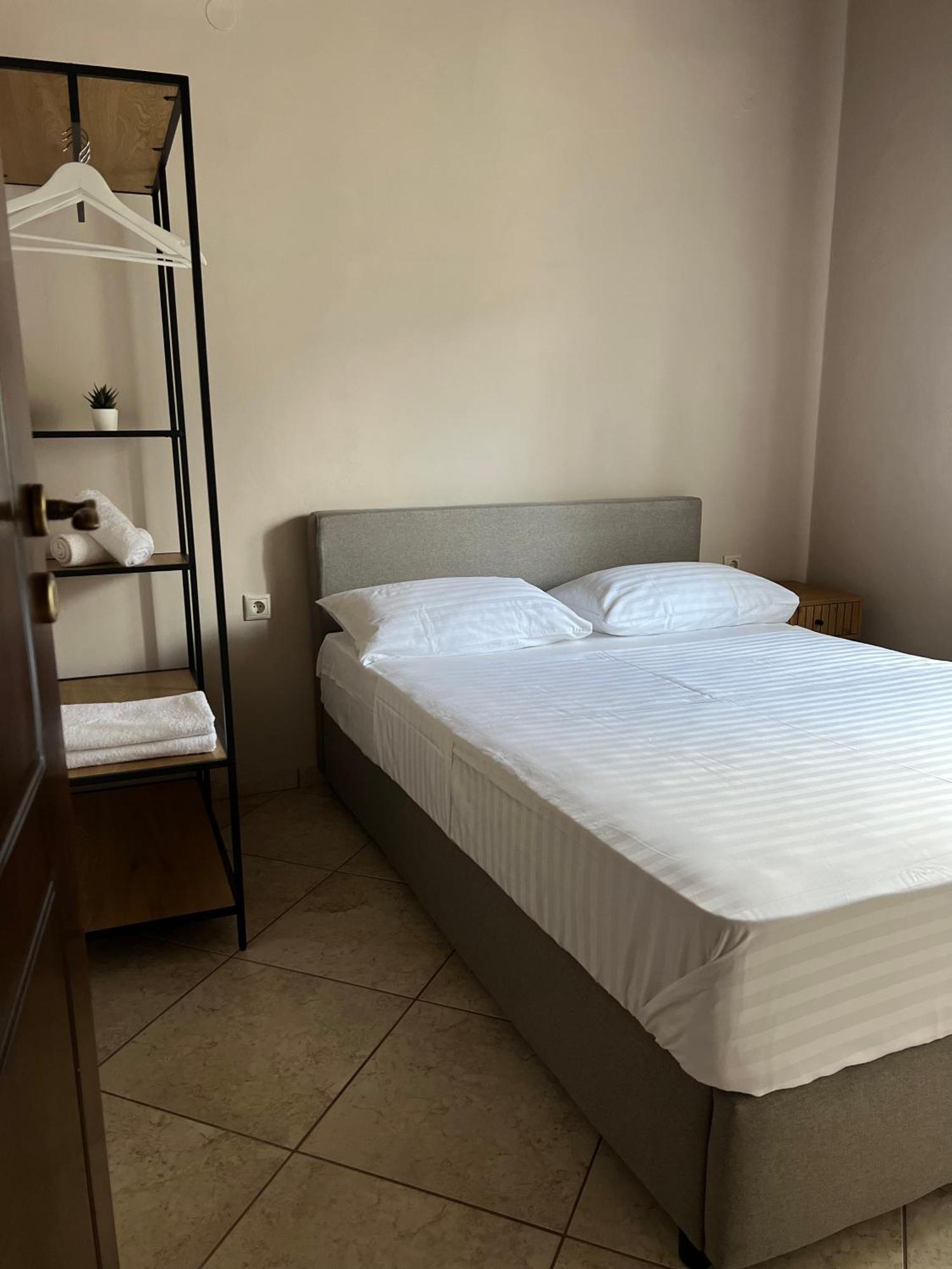 Serenity Resort Vríszesz Kültér fotó
